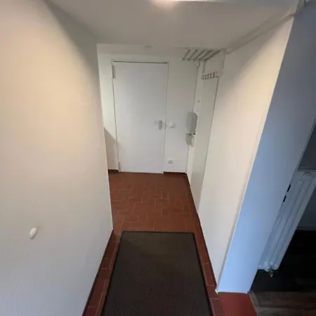 Messenahe Moderne Zwei-zimmer-wohnung 42qm Apartment *