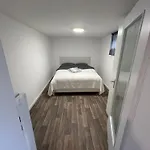 Apartment Messenahe Moderne Zwei-zimmer-wohnung 42qm *
