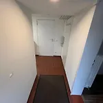 Messenahe Moderne Zwei-zimmer-wohnung 42qm Apartment *