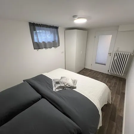 Messenahe Moderne Zwei-zimmer-wohnung 42qm Appartement