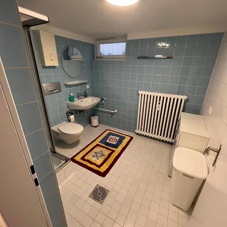 Апартаменты Messenahe Moderne Zwei-zimmer-wohnung 42qm Ратинген