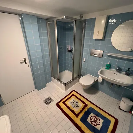 Апартаменты Messenahe Moderne Zwei-zimmer-wohnung 42qm *