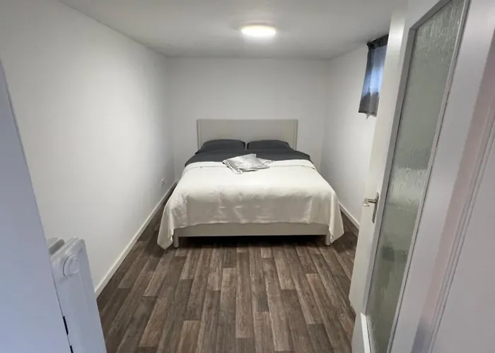 Lejlighed Messenahe Moderne Zwei-zimmer-wohnung 42qm *