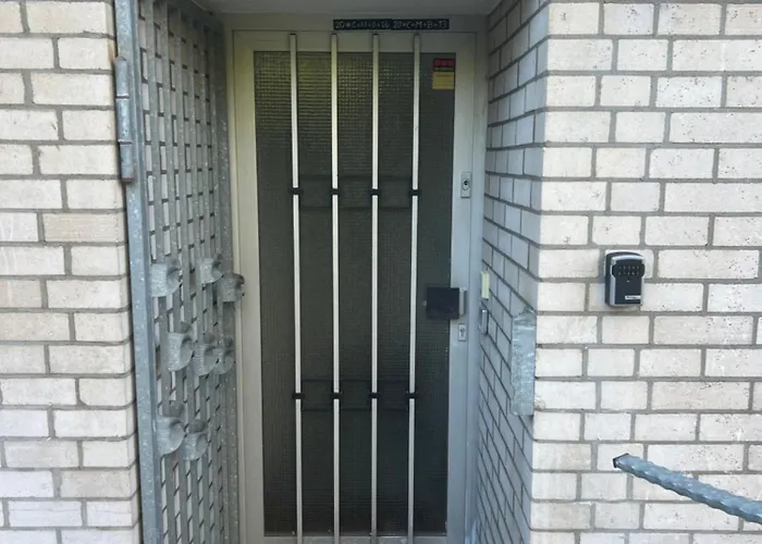 Messenahe Moderne Zwei-zimmer-wohnung 42qm *